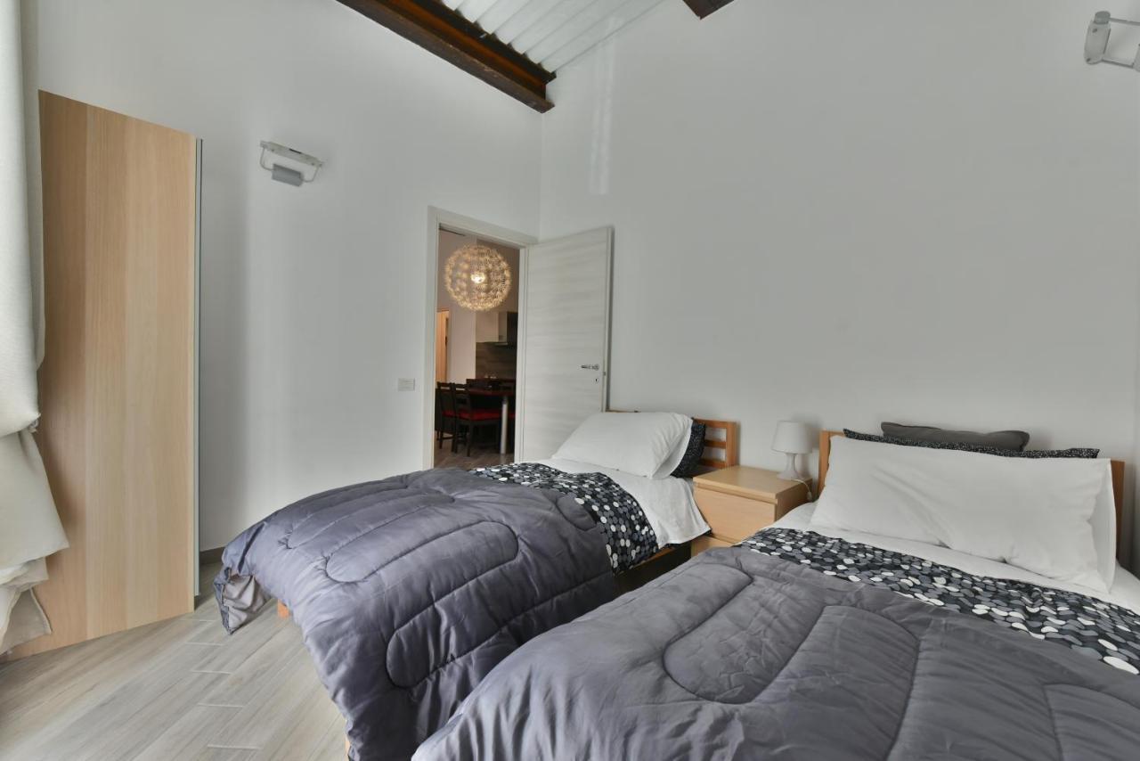 B&B Fiera Milano Rho เปโร ภายนอก รูปภาพ